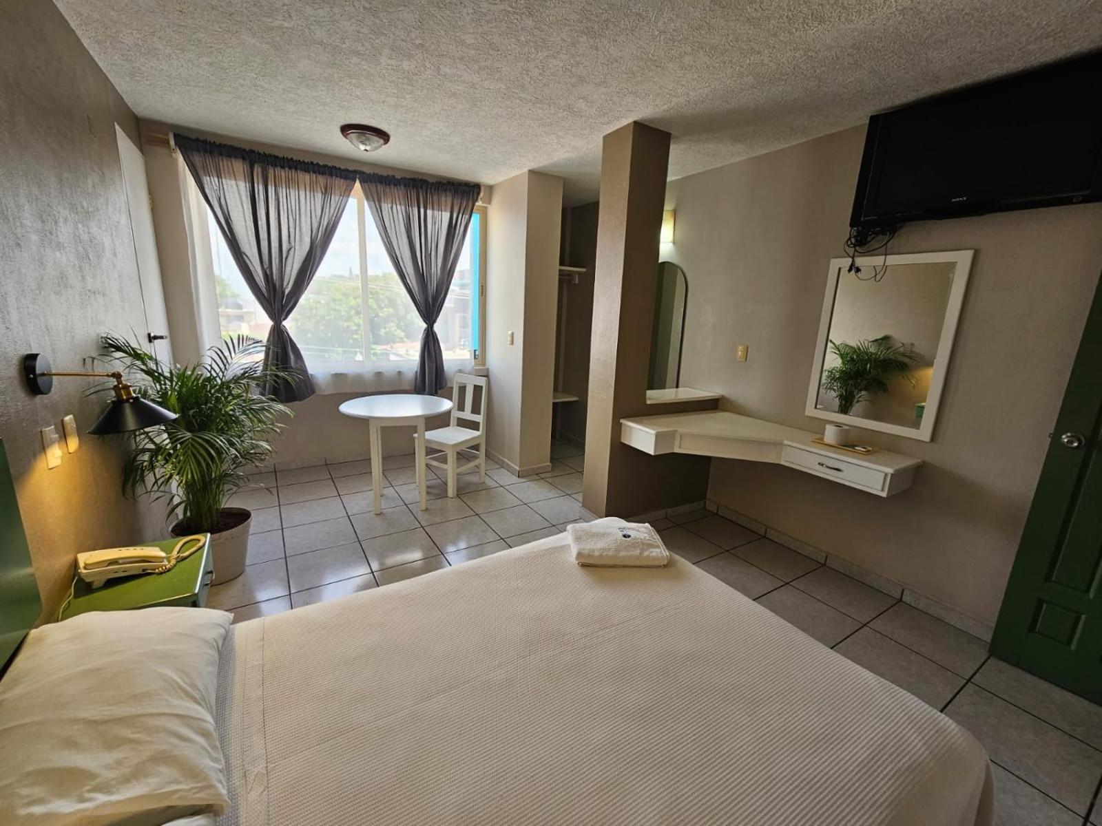 Hotel Punto Poza Rica מראה חיצוני תמונה
