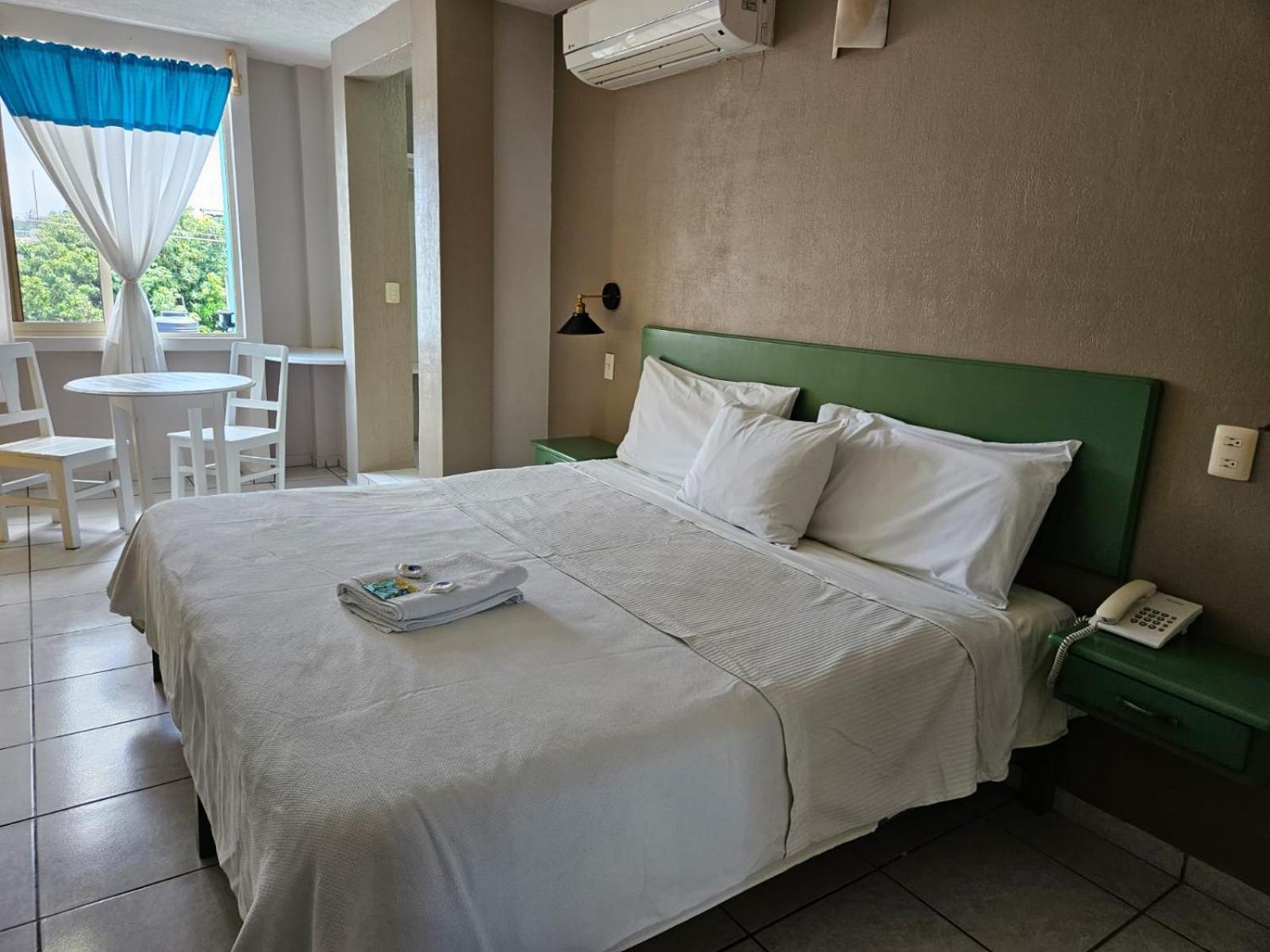 Hotel Punto Poza Rica מראה חיצוני תמונה