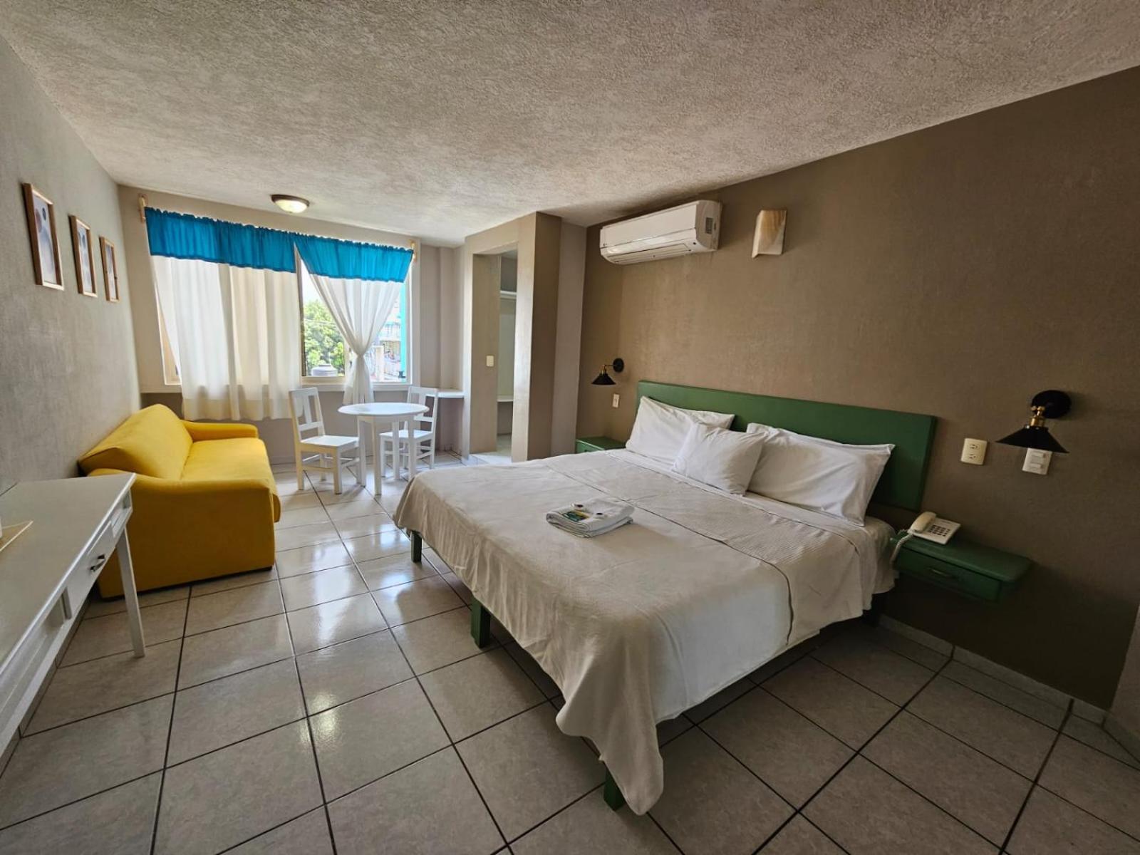 Hotel Punto Poza Rica מראה חיצוני תמונה